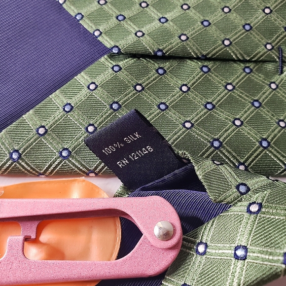 Izod Men's Silk Geometric Pattern 3.5" Wide Tie Business CEO Chairman of Board - Picture 4 of 5